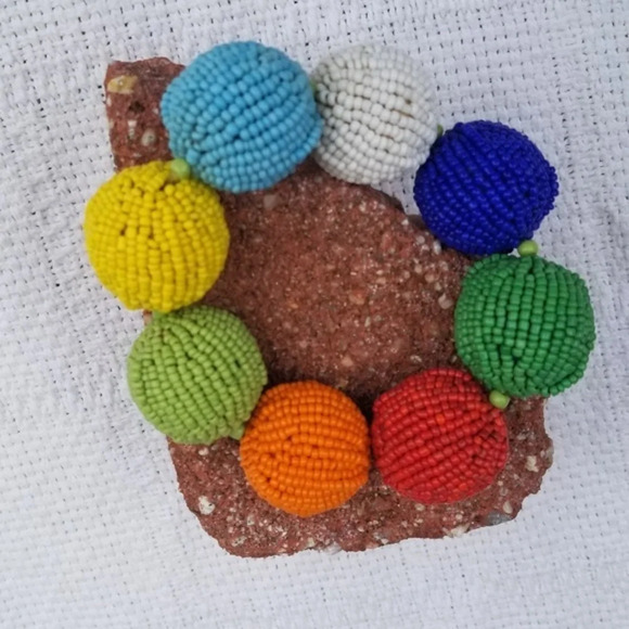 Artisan Big hand beaded bracelet - Picture 3 of 4